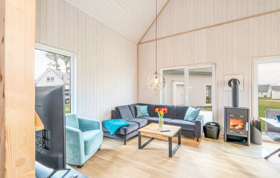 Freistehendes Haus direkt am Ostseestrand, starke Rendite! in Kappeln