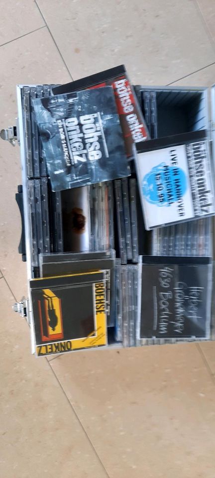 CD abzugeben 3 Koffer voll in Herne