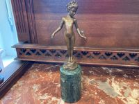 Vintage Bronze Statue Junge mit Rose 7x33x7cm Düsseldorf - Pempelfort Vorschau