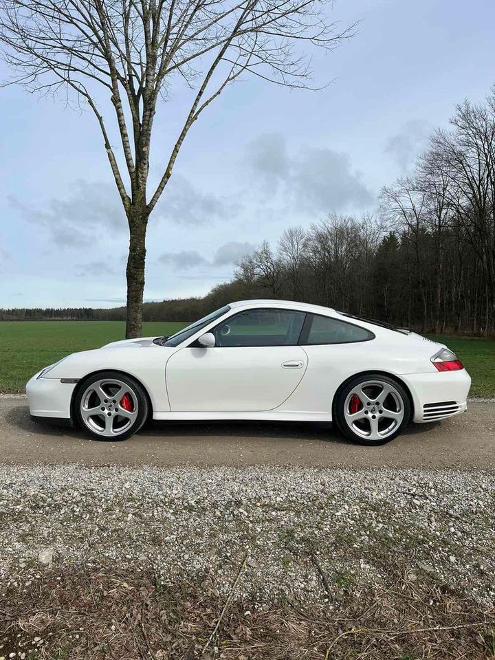 Porsche 996 4S Weiß Bose PCCM+ in Kirchseeon