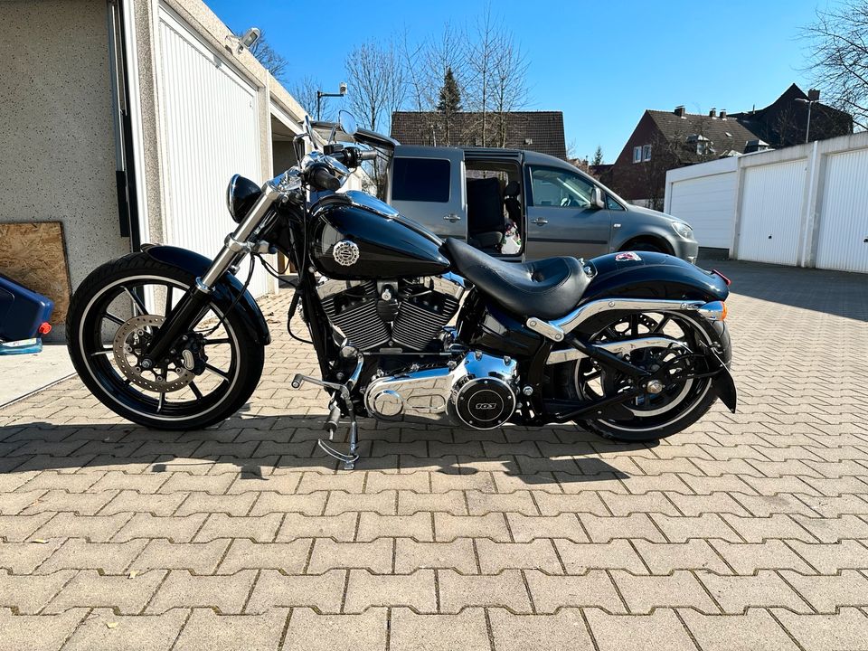 Harley Davidson Breakout KESSTECH in Herne