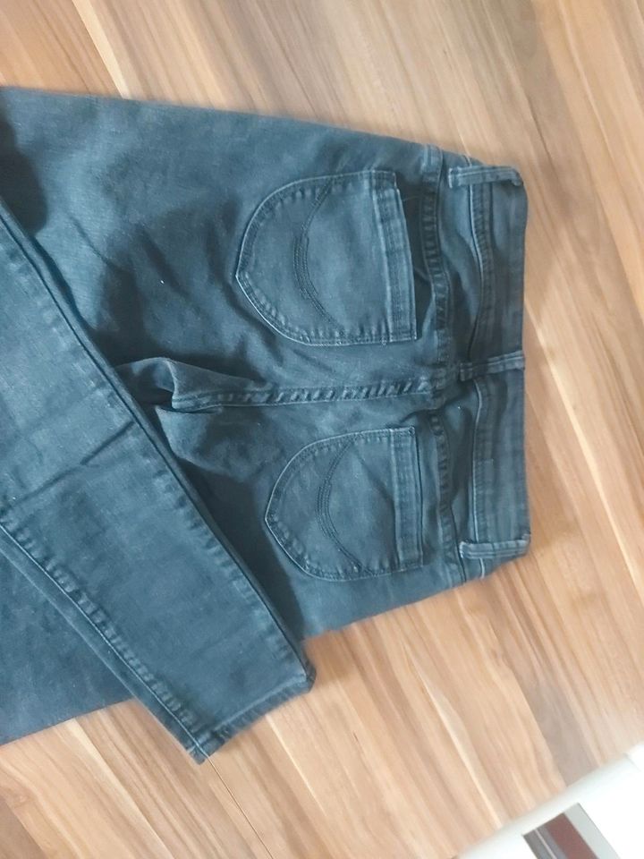 Jeans W 34 L 30 Slim Fit schwarz in Wendehausen