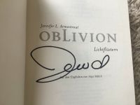 Oblivion Lichtflüstern mit ORIGINAL Signatur von J.L. Armentrout Hessen - Marburg Vorschau