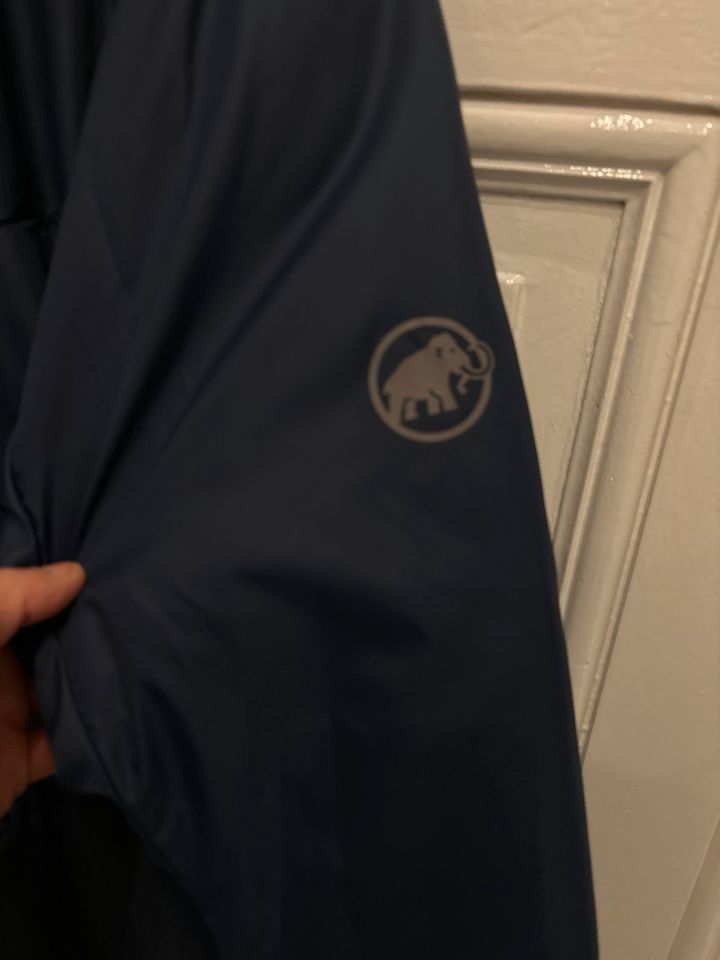 Mammut Herren Daunenjacke Wendejacke in Berlin