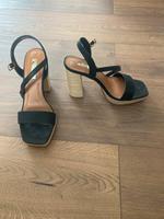 Sandalen / High Heels von Primark Gr 37 Niedersachsen - Delmenhorst Vorschau