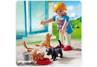 Playmobil Frau mit Hundewelpen 4687 Hessen - Eltville Vorschau