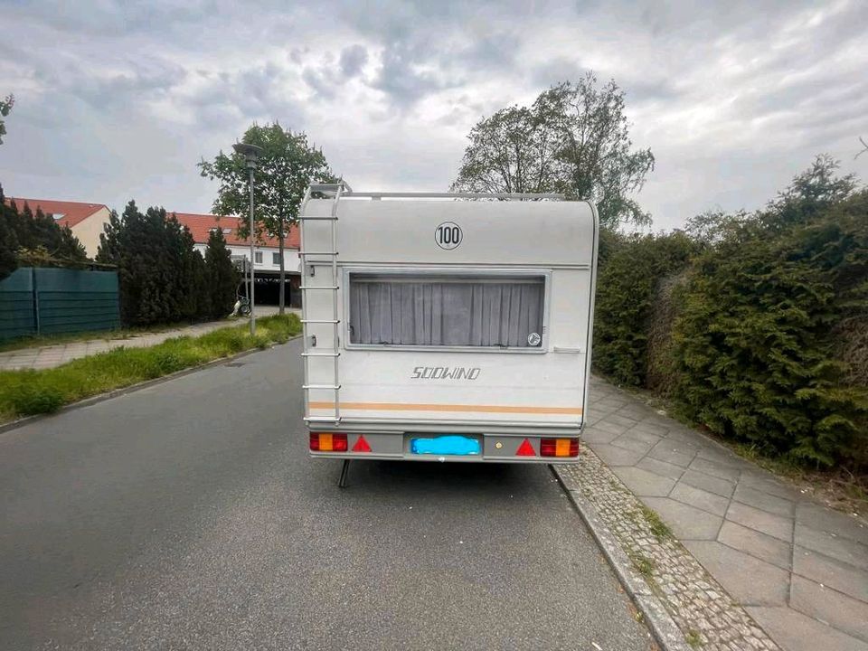 Knaus Südwind 8805 Wohnwagen in Petershagen