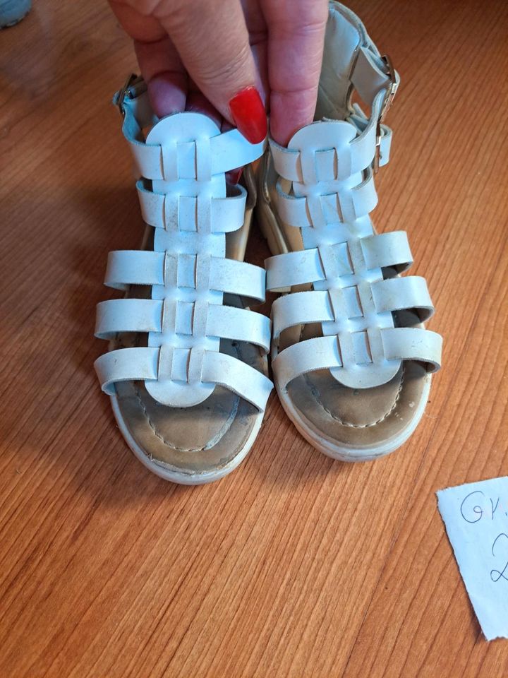 Riemchen Sandalen weiß Gr.27 Leder glamouröse Sommer NP.38 € in Düsseldorf