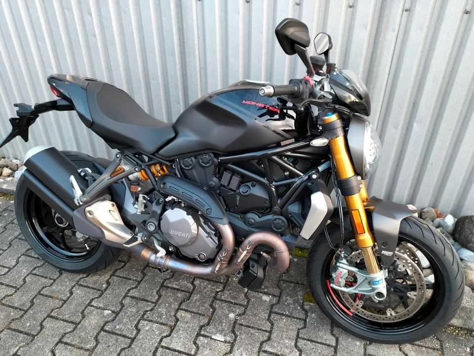 Ducati Monster 1200 S in Reutlingen