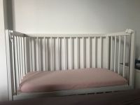 Schmales Baby Beistellbett, Breite nur 46cm Bayern - Taufkirchen München Vorschau