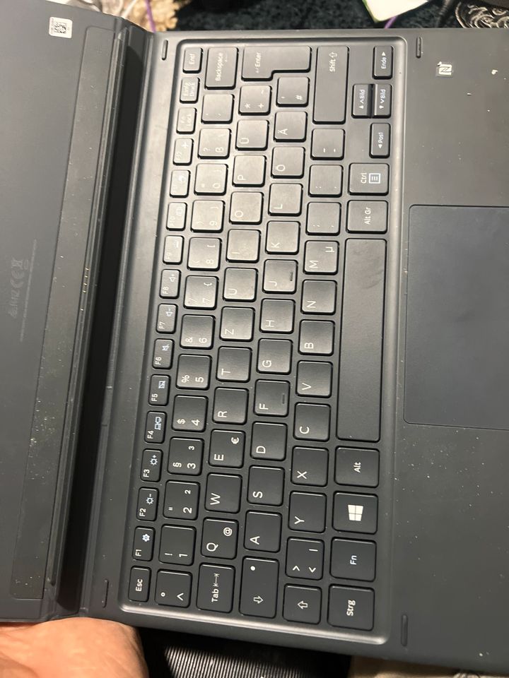 Original Samsung Galaxy Book 10,6 W620n  Tastatur in Sauerlach