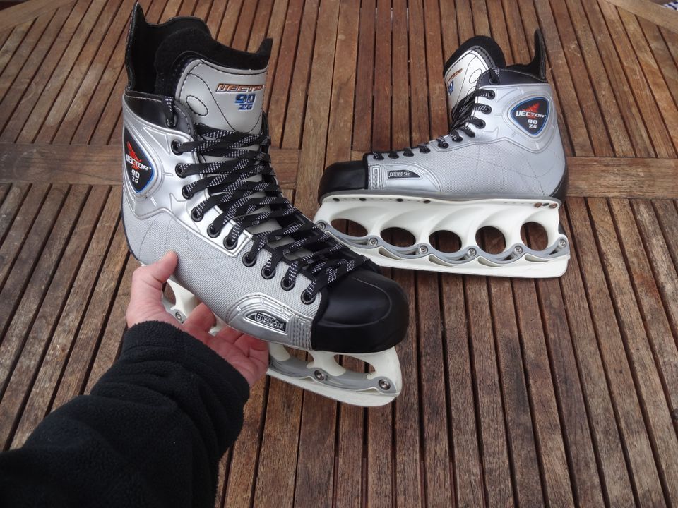 Schlittschuhe T-Blade CCM Eishockey CCM t-blade Größe 42,5 in Gütersloh