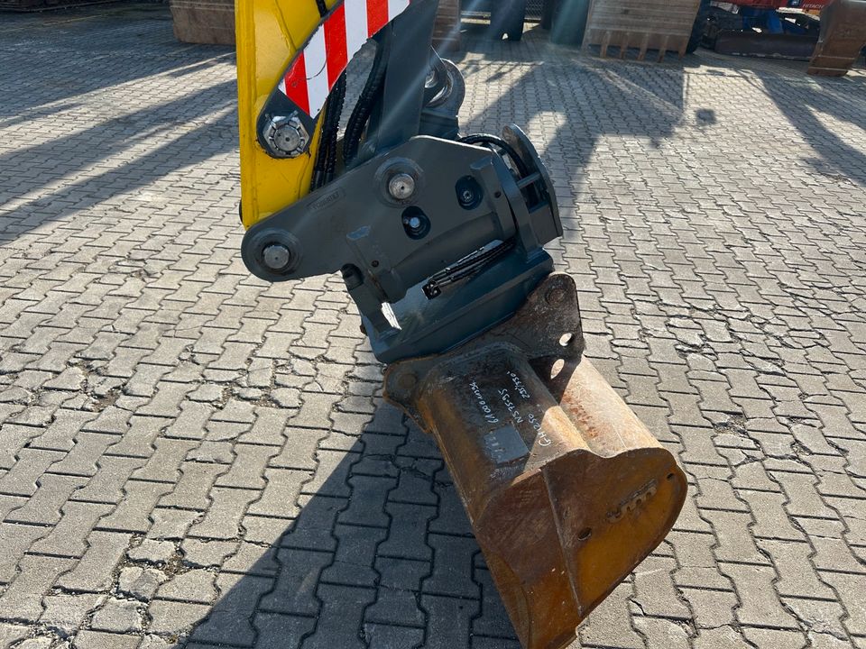 Wacker Neuson EW100 Mobilbagger VOLL! Powertilt Klima TOP! in Aichach