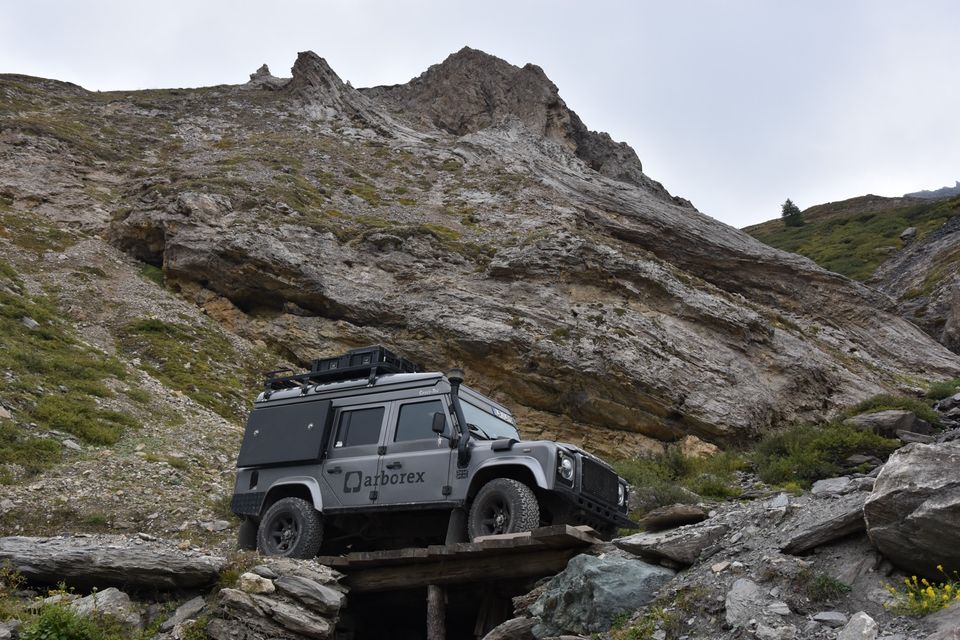 Land Rover Defender Camper in Detmold