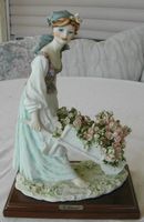 Capodimonte Figur Frau mit Rosen-Schubkarren G. Armani Baden-Württemberg - Steinheim an der Murr Vorschau