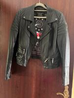 Schöne kurze Lederjacke Hessen - Bischofsheim Vorschau