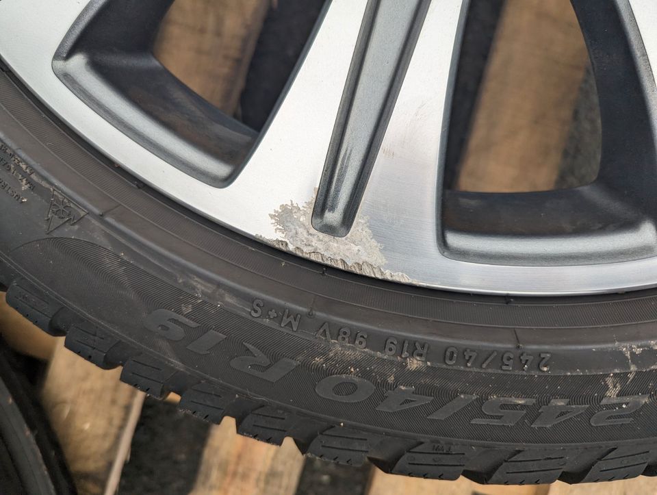 Orig. Mercedes Benz E Klasse 19 Zoll Felgen Pirelli Winterreifen in Lüdinghausen