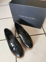 TOMMY HILFIGER DAMEN Loafer, Slipper , Echtleder Gr.40 Nordrhein-Westfalen - Euskirchen Vorschau
