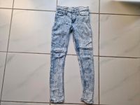 Jeans H&M super skinny Gr.140 Nordrhein-Westfalen - Bergisch Gladbach Vorschau