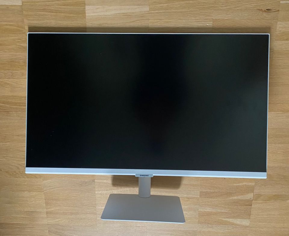 Samsung 27 Zoll Smart Monitor M50C (weiß) in Köln