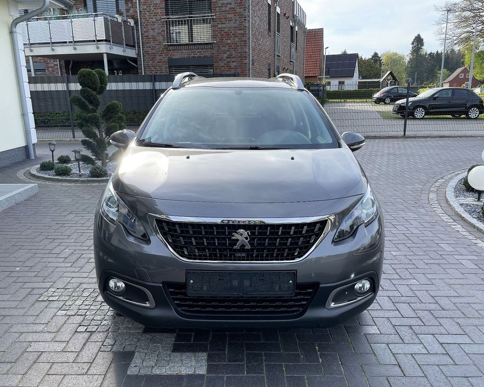 Peugeot 2008 Active*PDC*Navi*SHZ*TempoM* in Werlte 