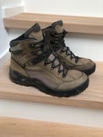 Lowa Wanderschuhe Schuhe Renegade GTX MID Ws WIDE Gr 40 1/2 Nordrhein-Westfalen - Salzkotten Vorschau
