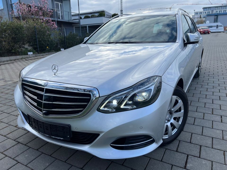 Mercedes-Benz E 200 CDI T Elegance AUTOM*NAVI*LED*PDC*AHK*ACC* in Holzgerlingen