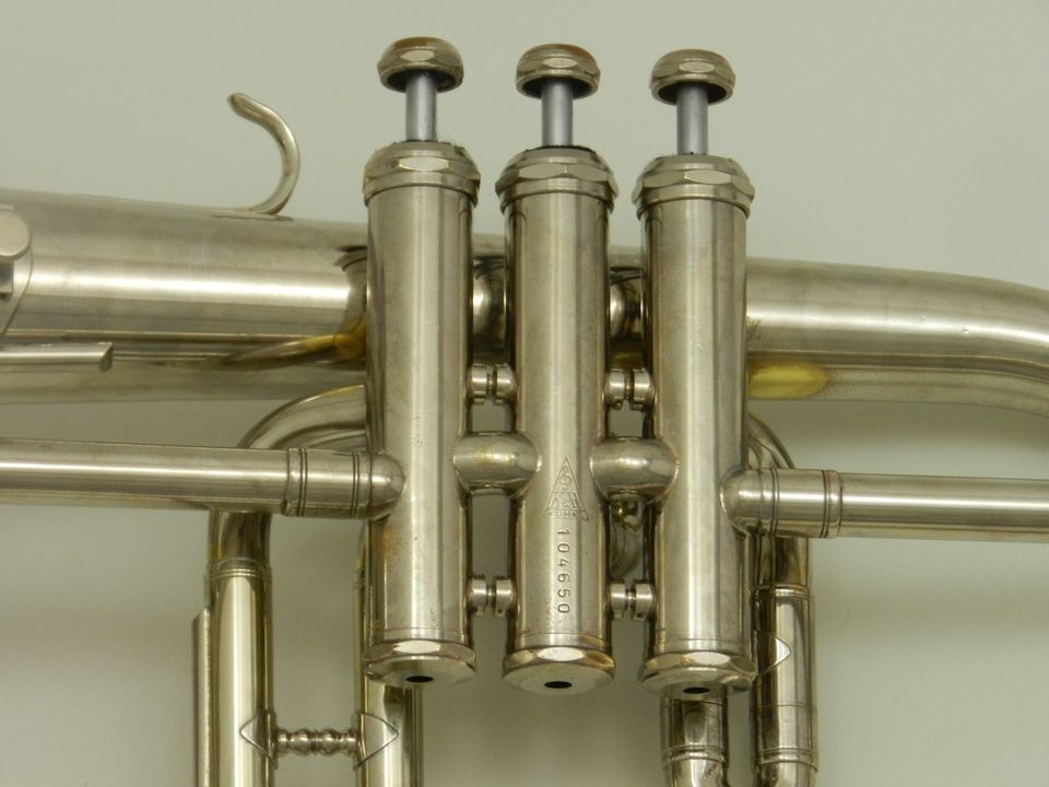 Flugelhorn Bb K&H Kuhnl Koffer DR23-153 in Görlitz