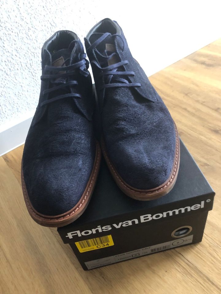 Floris van Bommel Stiefel Crepi blau Größe 42 2/3 wie neu in Essen