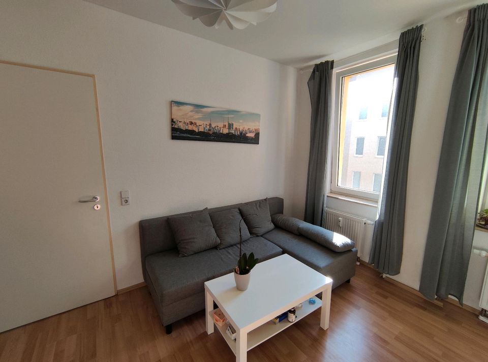 2-Raum Wohnung mit Einbauküche Uninähe 320€ Warm in Magdeburg