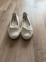 Weiße Ballerinas Brandenburg - Wittenberge Vorschau
