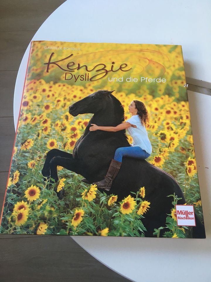 Buch Kenzie Dysli und die Pferde in Koblenz