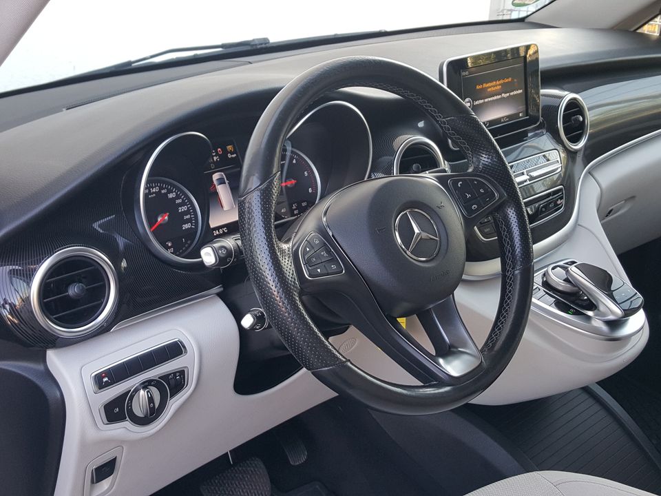 Mercedes-Benz V 220 d Lang EDITION 6-Sitzer AHK Navi SPUR+TOT in Tuttlingen