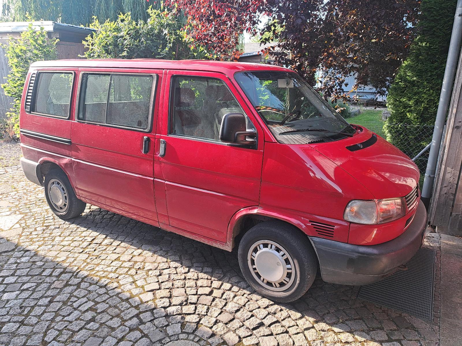 Abbildung des Autos VW T4 Multivan rot 2.4 D…