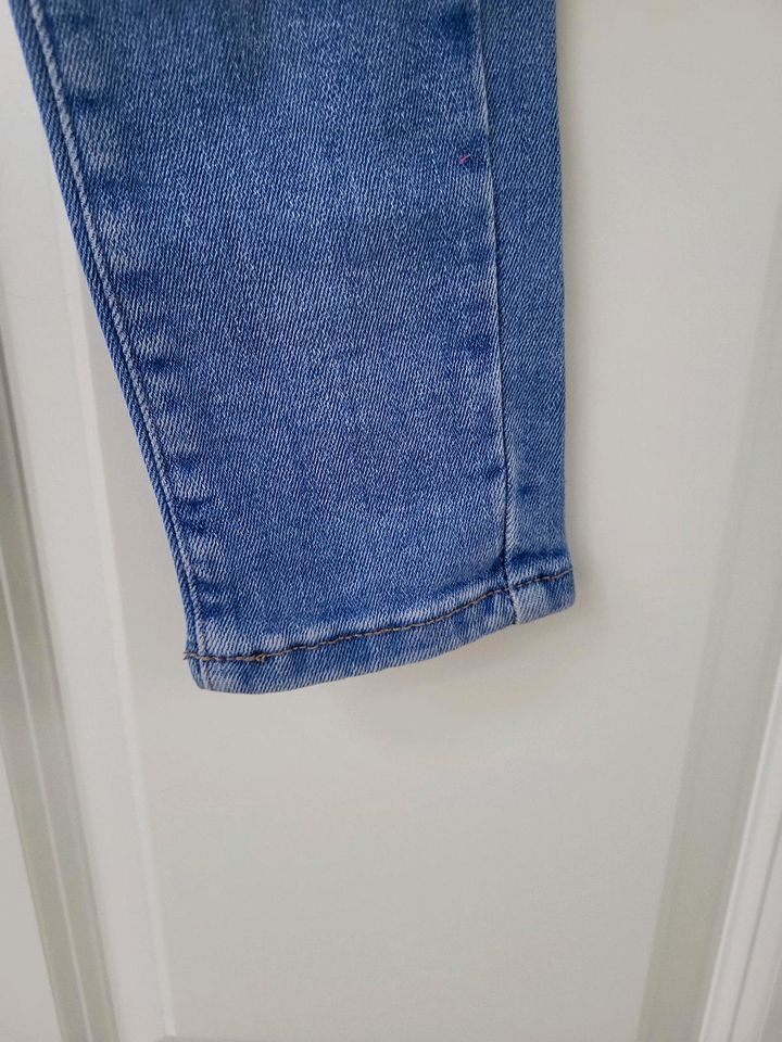 Hellblaue Only Jeans Gr S / 32 in Fahrenkrug