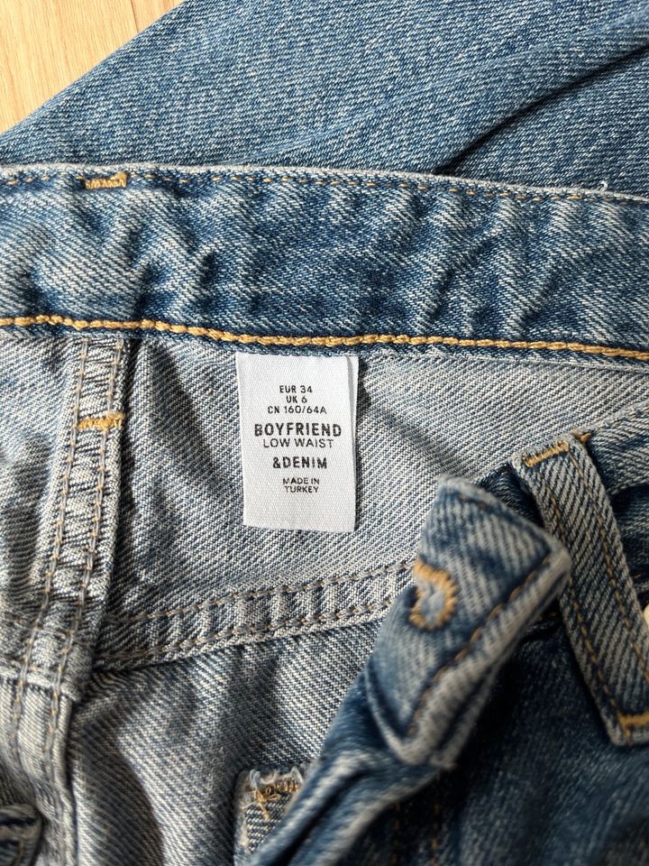 H&M Jeans Boyfriend in Wangen im Allgäu