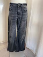 Zara weit leg Jeans Hose Gr 42 Hessen - Rosbach (v d Höhe) Vorschau