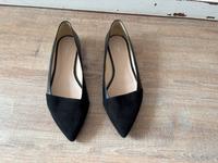 Spitze Ballerinas Loafer ZIGN schwarz Leder Wildleder 41 Niedersachsen - Seevetal Vorschau