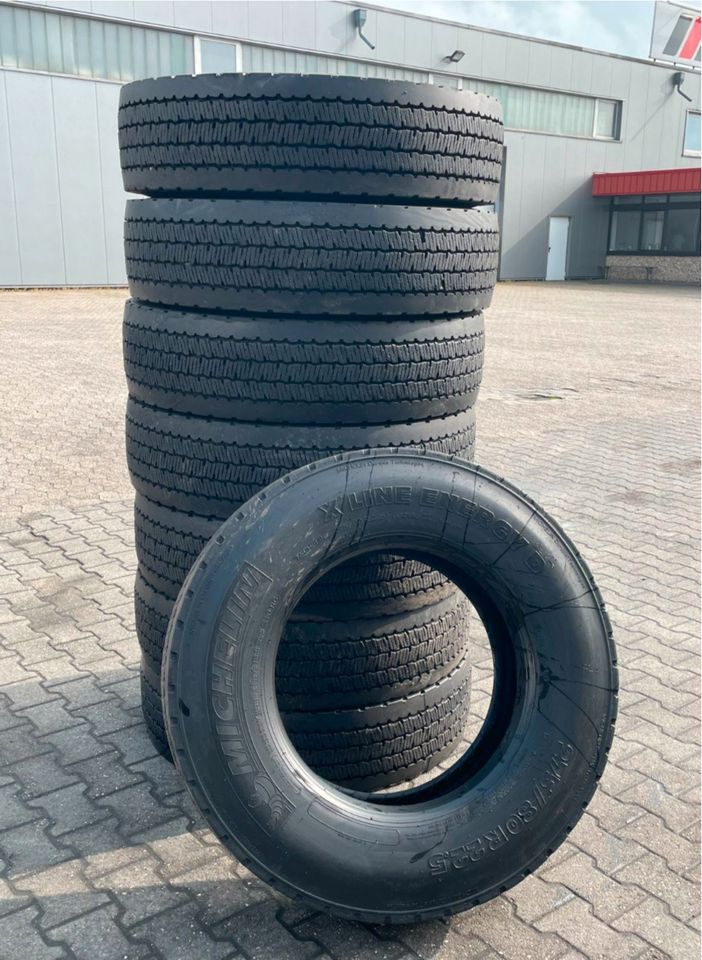 >8 Gebrauchtreifen Michelin 275/80R22,5 X Line Energy D 11-14mm in Krefeld