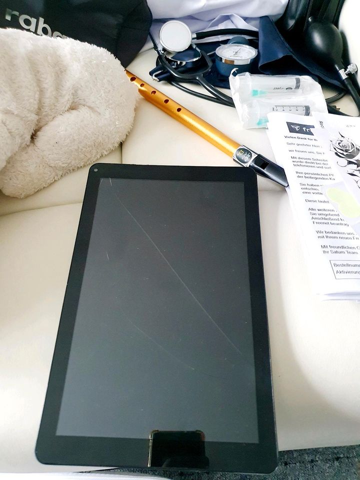 Tablet Black 10 Zoll teils defekt 10 Fp in Berlin