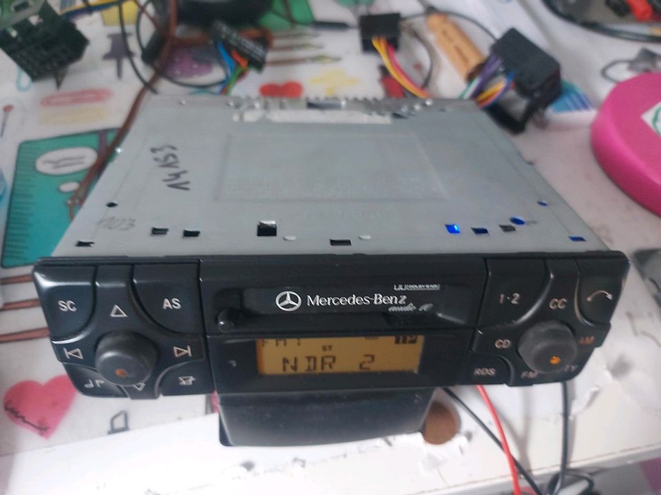 Mercedes-Benz Audio 10 Bluetooth Autoradio Kassette in Hannover