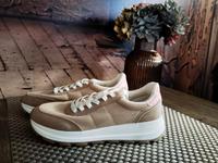 H&M Sneaker Beige Gr 37 NP 39,99 Euro NEU Nordrhein-Westfalen - Lemgo Vorschau