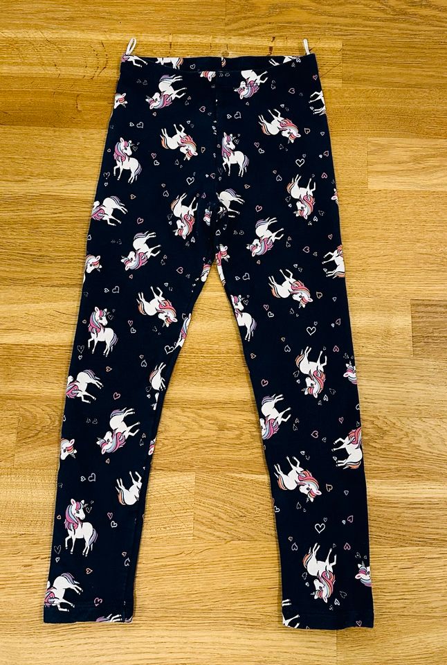 Mädchen Frühling Leggings/Sweatleggings „Einhorn & Herzchen“ in München