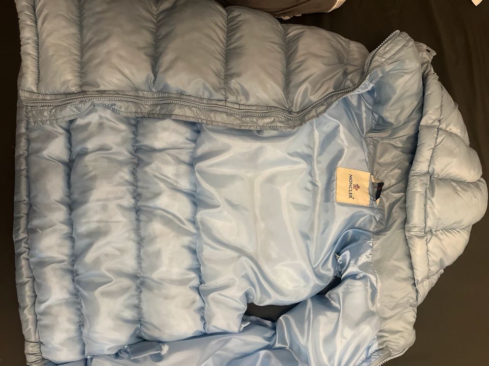 Moncler Weste mit Kapuze Herren in Nordhalben