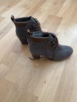 Schuhe Absatzstiefelette Größe 36 München - Sendling Vorschau