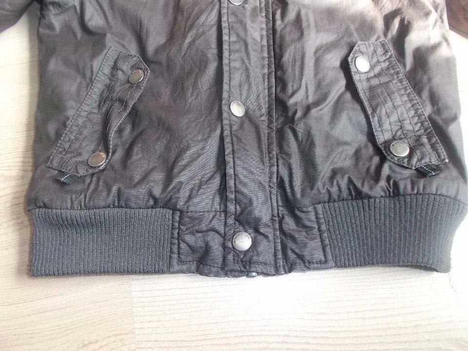 Jungen Jacke von C&A Übergang Winterjacke Gr. 116 in Leipzig