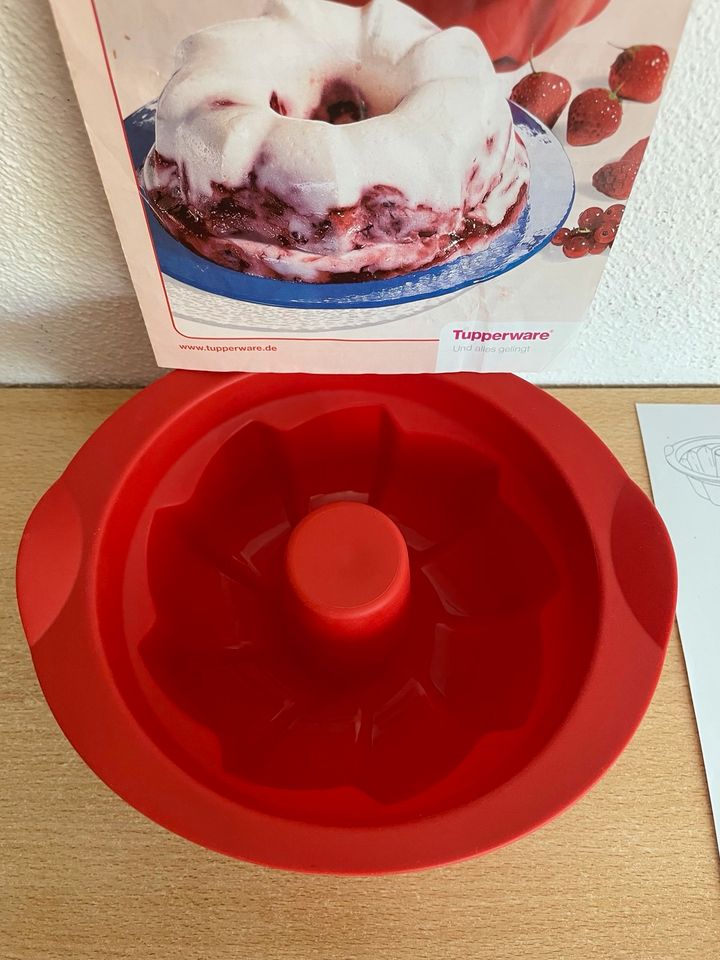 Tupperware Silikon Prinz, kleiner Gugelhupf, top Zustand in Hechingen