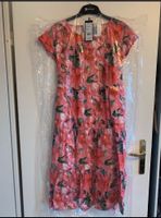 Kleid Sommerkleid mit Blumenmuster in Größe 40 / L Neu Niedersachsen - Celle Vorschau