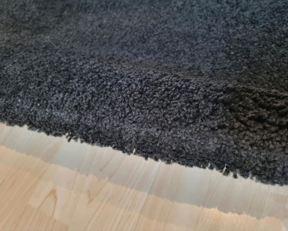 Hochflor Teppiche Shaggy kurz Schwarz 230x160cm 2x vorhanden in Bobingen