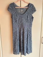 Himmelblaues Sommerkleid mit Spitze Etuikleid elastisch L 40 Hamburg - Altona Vorschau